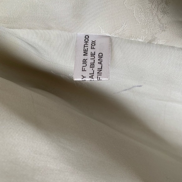 Saga blue fox fur coat from Finland - Picture 3 of 4